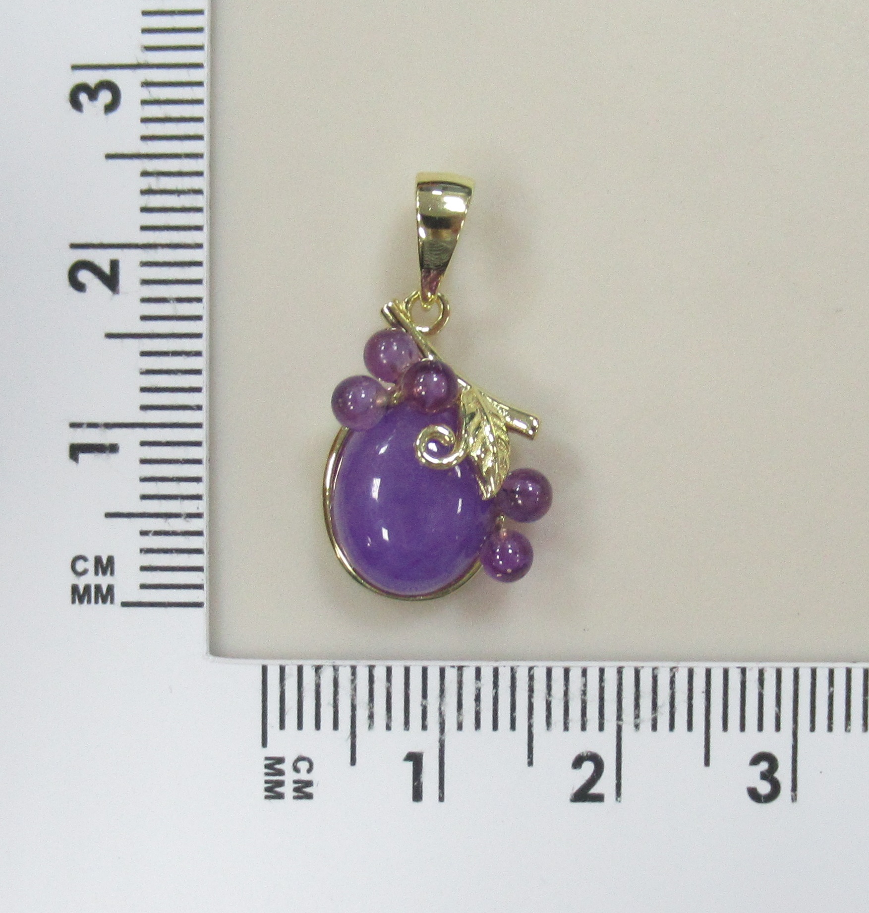 Серебряная подвеска с лавандовым жадеитом